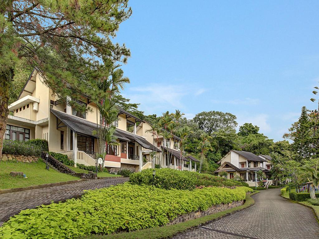 Gunung Geulis Cottages Managed By Royal Tulip Μπογκόρ Εξωτερικό φωτογραφία